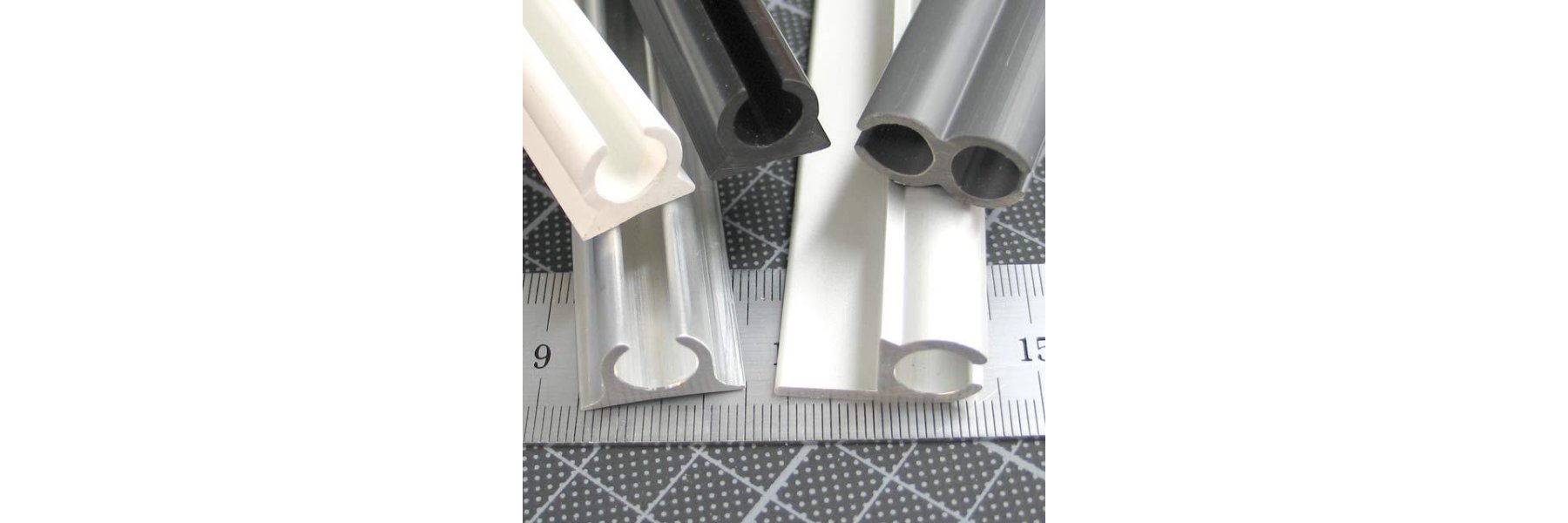 Kederschiene Aluminium eloxiert - 2m bis 3,20m - 90° 
