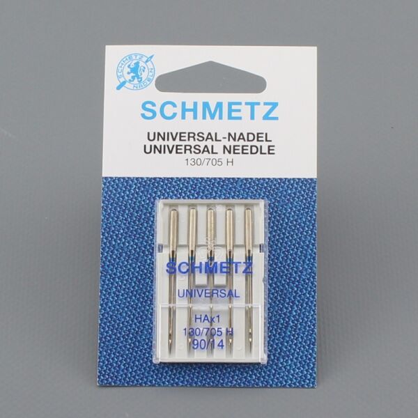 Mittlere 100er Nähmaschinennadel von Schmetz im 130/705 Nadelsystem für alle anfallenden Näharbeiten auf haushaltsüblichen Nähmaschinen. Der Flachkolben garantiert die richtige Monatgepostion.
