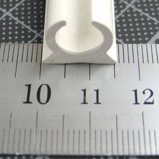 Kunststoff - Kederschiene Deckenmontage 7,5mm weiss