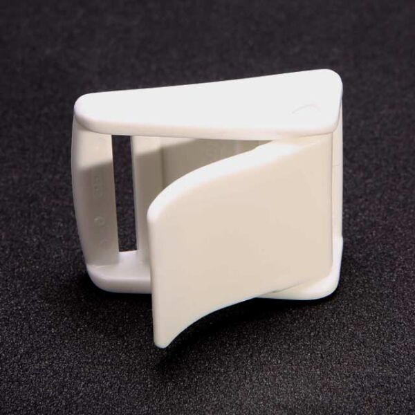 Die Klappschnalle wird zum Klemmen von 25mm Flachband verwendet. Farbe: Weiß